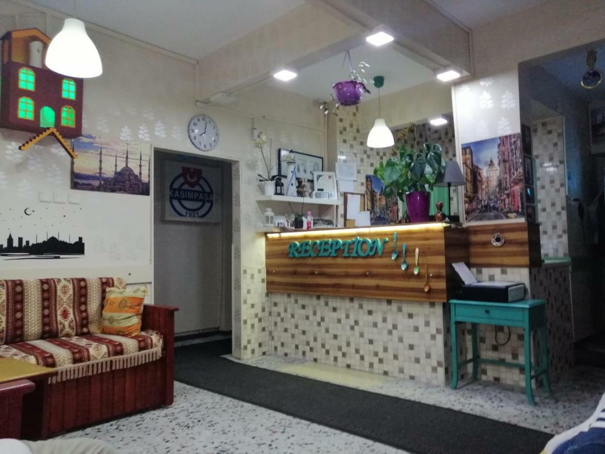 Hayat Pansiyon Hostel อิสตันบูล ภายนอก รูปภาพ